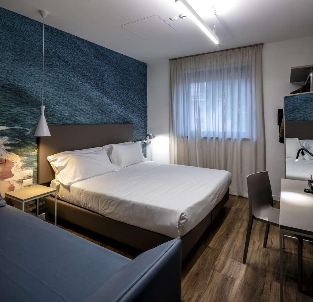 Best Western Hotel Corsi Torrimpietra Room photo