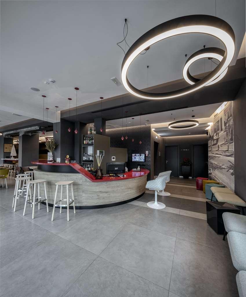 Best Western Hotel Corsi Torrimpietra Exterior photo