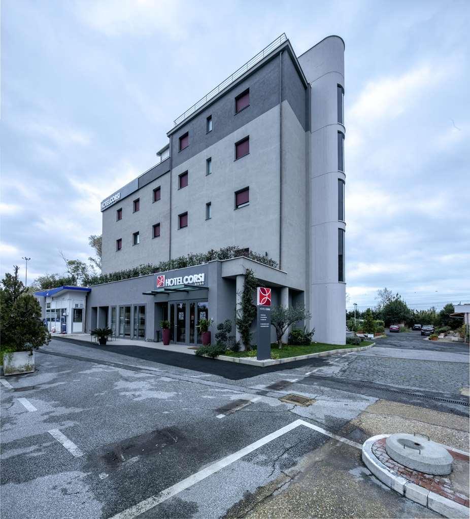 Best Western Hotel Corsi Torrimpietra Exterior photo